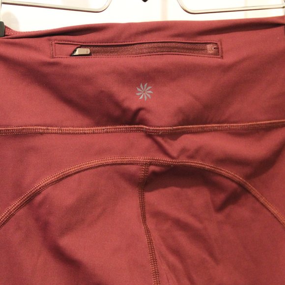 Athleta Lightning Capri in Burgundy (Size M) - Picture 10 of 13